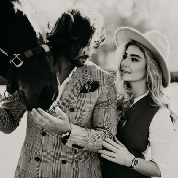 Yasamin & Amir,Horse